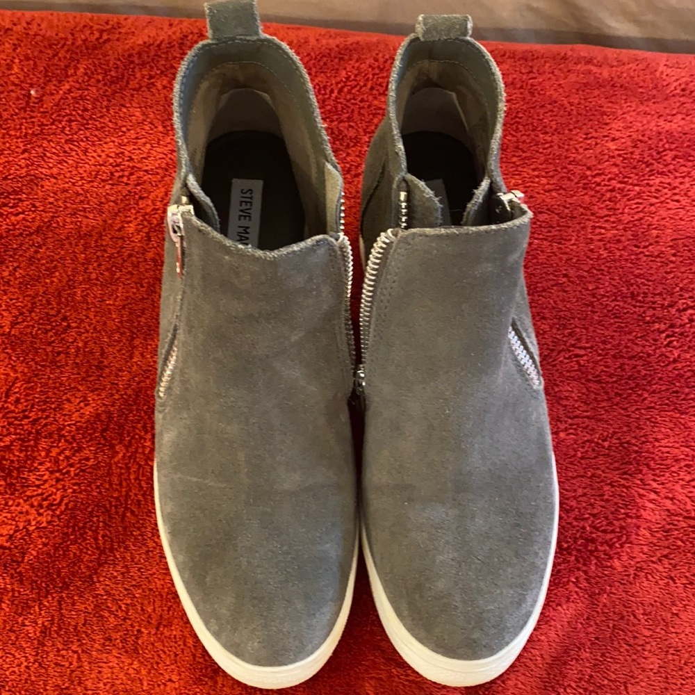 Steve Madden sneakers